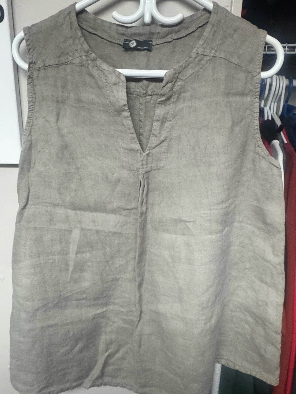 Made in Italy 100% Linen Sleeveless V-Neck Top Taupe Size Large - Picture 5 of 6